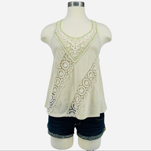 NWOT UO Kimchi Blue Crochet Lace Green Beaded Tank - Picture 3 of 9